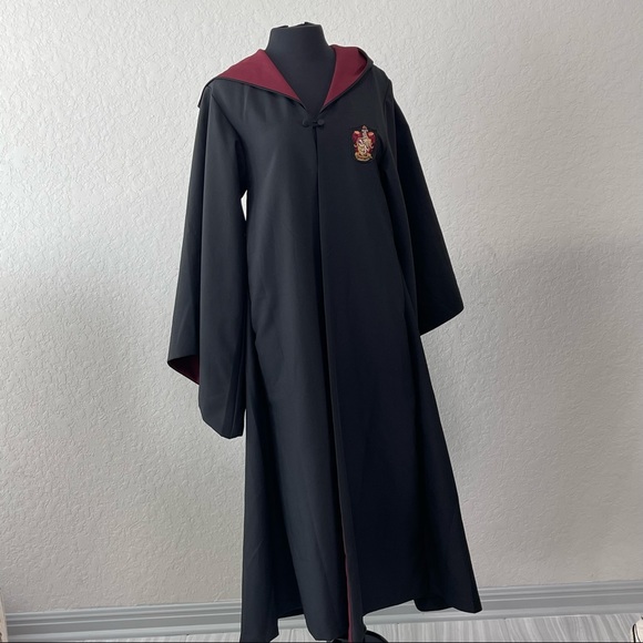 Harry Potter Cape - Picture 3 of 4